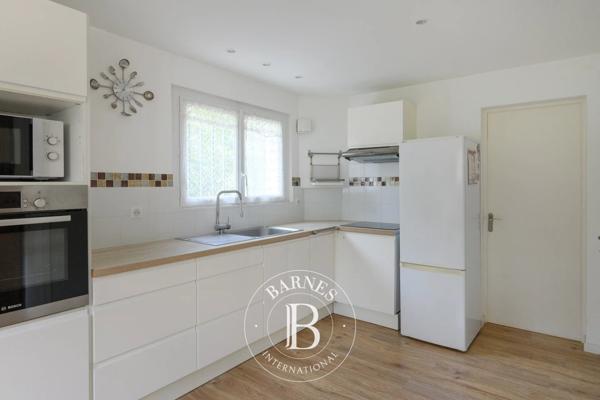 Sanary-sur-Mer, Maison 5 Chambres -  296 m² à vendre