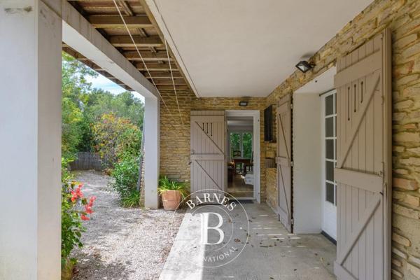 Sanary-sur-Mer, Maison 5 Chambres -  296 m² à vendre