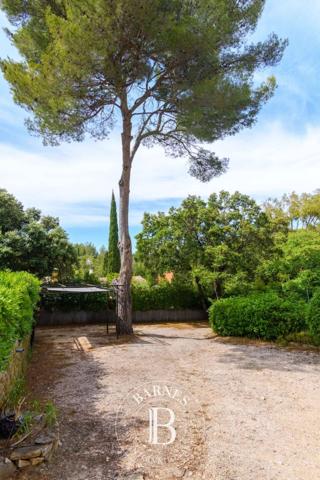 Sanary-sur-Mer, Maison 5 Chambres -  296 m² à vendre
