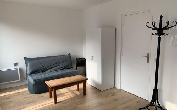 Appartement à louer    1 pièce • 24,65 m2 Palaiseau