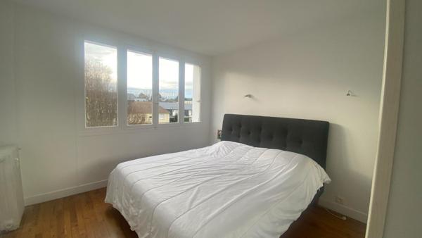 À vendre Appartement T4 avec balcon, vue mer, quartier du Golf