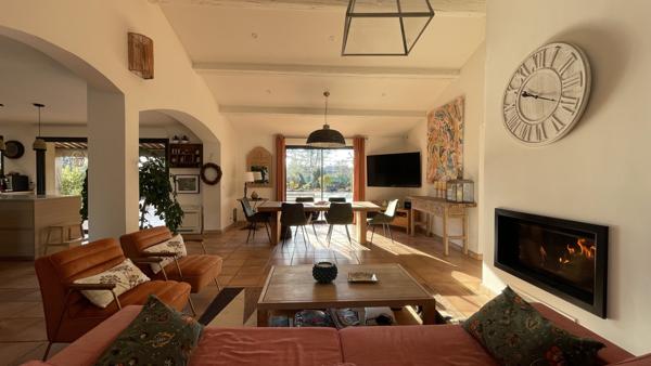Cotignac (83570) Cotignac, à vendre grande propriété 4/5 chambres, 5022m² de terrain, piscine et oliviers...