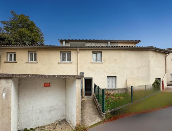 OPPORTUNITÉ INVESTISSEMENT – IMMEUBLE DE RAPPORT À 5 MINUTES DE VIENNE Vienne (38200)