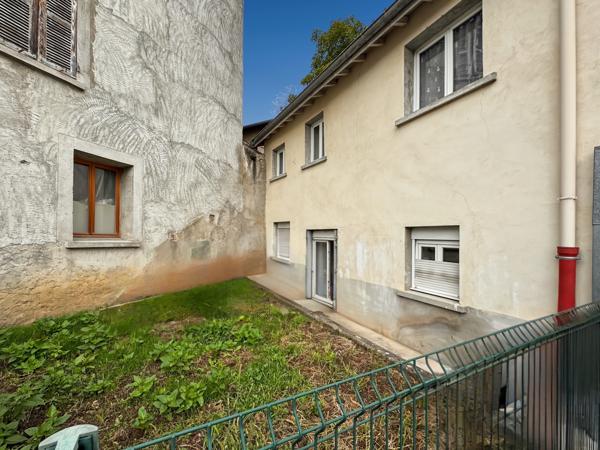 OPPORTUNITÉ INVESTISSEMENT – IMMEUBLE DE RAPPORT À 5 MINUTES DE VIENNE Vienne (38200)