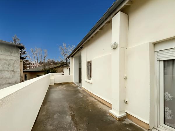 OPPORTUNITÉ INVESTISSEMENT – IMMEUBLE DE RAPPORT À 5 MINUTES DE VIENNE Vienne (38200)