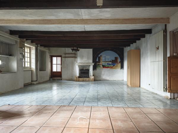 MAISON EN PIERRES Chey (79120)