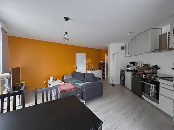 Appartement Poissy 2 pièce(s) Loyer 900 €/mois charges comprises **  - Référence  9103