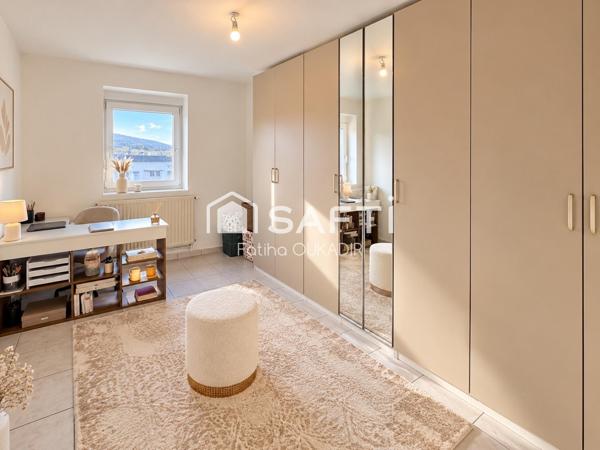 Appartement de 4 pièces de 91 m² à Clouange spécial investisseur