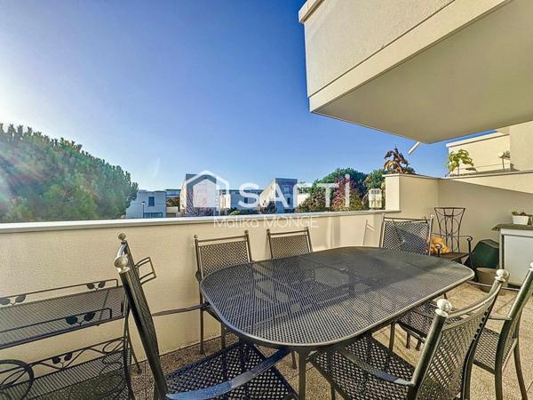 Faibles charges de copropriété, résidence calme.