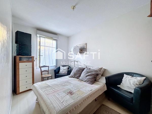 Faibles charges de copropriété, résidence calme.