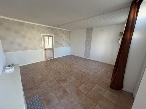 Maison à louer 355 € CC LIGNIERES 2 p 57 m² DPE E