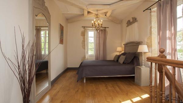 Superbe Maison de Campagne Entièrement Rénovée dans un Parc de 3ha