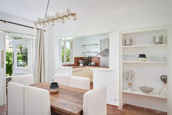 Villa avec piscine dans le centre du village de Saint-Tropez