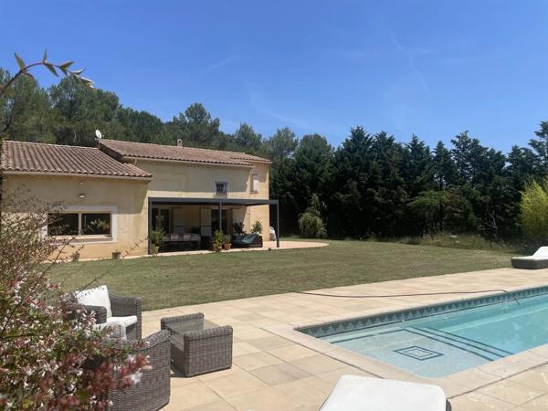 Idéal grande famille • Propriété 7 ch, piscine & fort potentiel