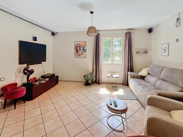 Idéal grande famille • Propriété 7 ch, piscine & fort potentiel