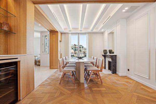Vente Appartement de luxe Paris 8 4 Pièces 126.28 m²