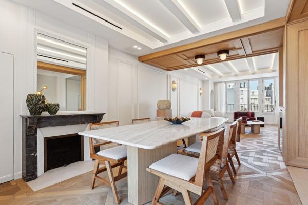 Vente Appartement de luxe Paris 8 4 Pièces 126.28 m²