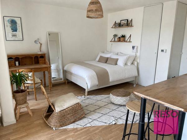 GRAND STUDIO – TERRASSE PLEIN SUD – VUE DÉGAGÉE – PROXIMITÉ CEVA & TRAM