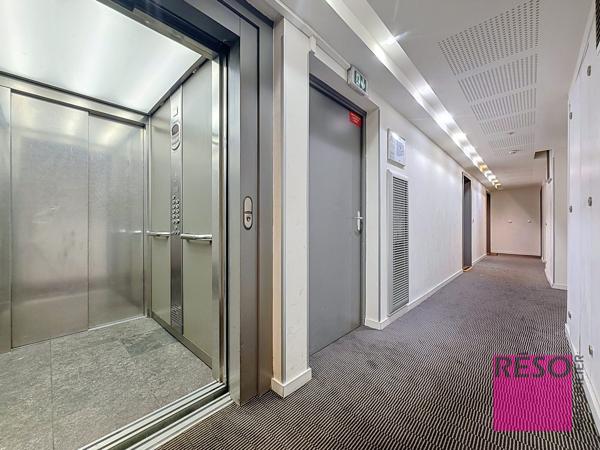 GRAND STUDIO – TERRASSE PLEIN SUD – VUE DÉGAGÉE – PROXIMITÉ CEVA & TRAM