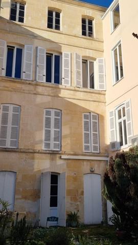 Immeuble de rapport à vendre à Jonzac en Charente-Maritime (17500), ref : 1880