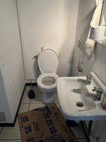 Vente                                                      Appartement
                        
                     2 pièces                      24 m2                     à Perpignan