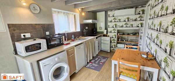 Maison + 2 gîtes situés à environ 3 minutes du centre-ville de Montignac