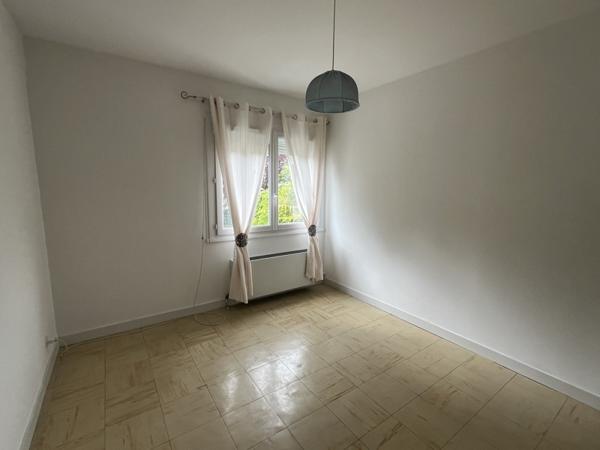 Maison à louer 730 € CC Ribérac 3 p 85 m² DPE E
