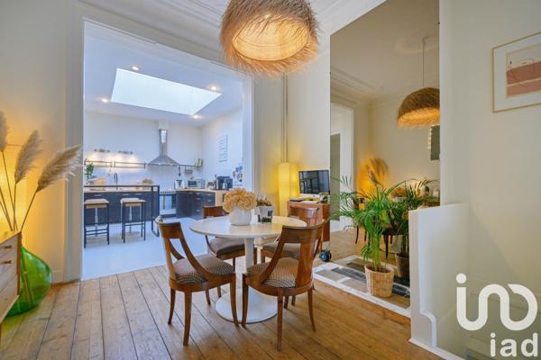 Appartement 3 pièces de 77 m² à Lille (59800)