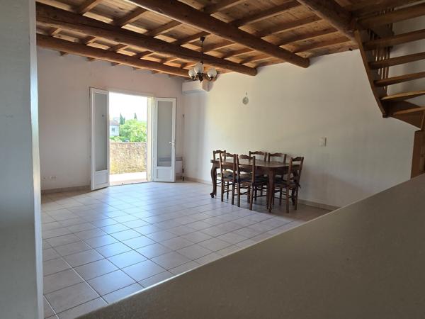 Maison familiale avec T2 et dépendances sur 1360 m² de terrain