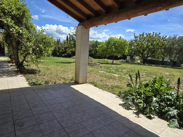 Maison familiale avec T2 et dépendances sur 1360 m² de terrain