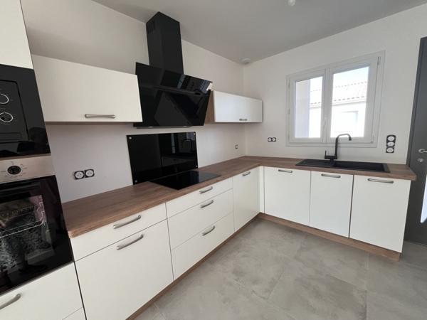 Maison à louer 1 350 € CC Étaules 4 p 87 m² DPE A