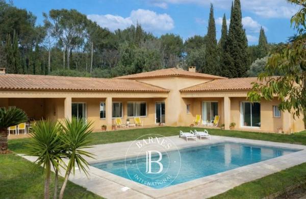 Cassis, Villa 3 Chambres -  250 m² à vendre