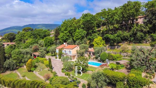 Châteauneuf-Grasse, Villa 5 Chambres -  220 m² à vendre