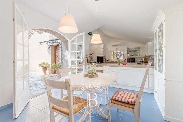 Châteauneuf-Grasse, Villa 5 Chambres -  220 m² à vendre