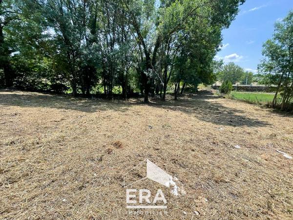 Terrain Taix 2983 m2