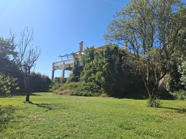 BEDARIEUX maison de caractère avec parc, piscine lagon, garage