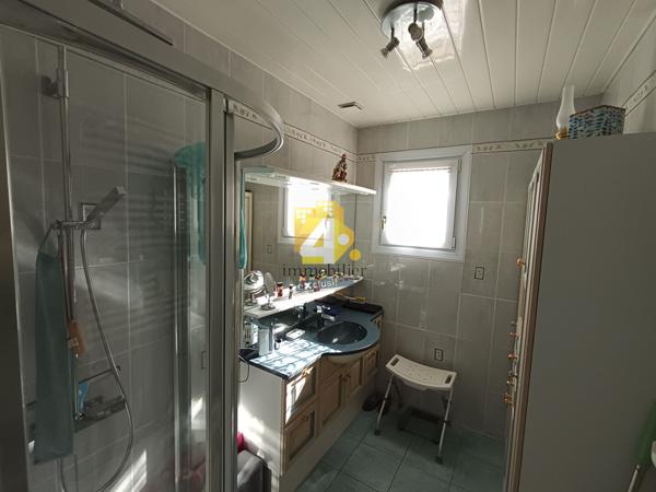 Maison - 6 pièces - 140 m²