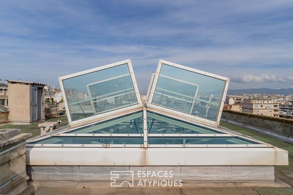 Loft d’architecte André Stern – 260 m² de lumière au sommet d’un immeuble Haussmannien