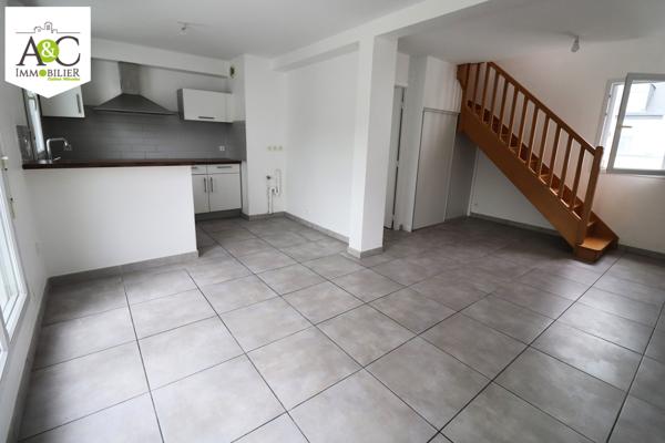 QUEVEN APPARTEMENT EN DUPLEX 2 CHAMBRES GRANDE TERRASSE ET GARAGE