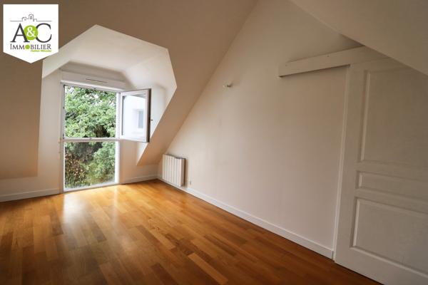 QUEVEN APPARTEMENT EN DUPLEX 2 CHAMBRES GRANDE TERRASSE ET GARAGE