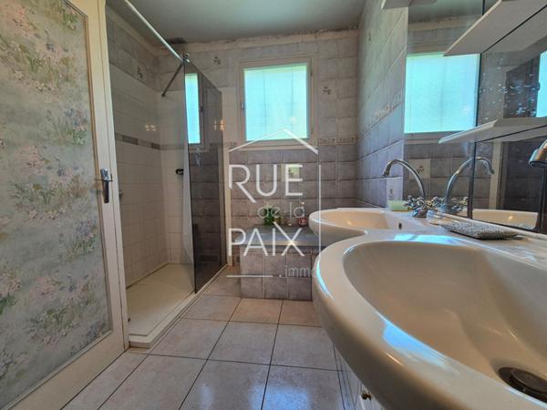 86120 LES TROIS MOUTIERS Maison Les Trois Moutiers 4 pièce(s) 94 m2