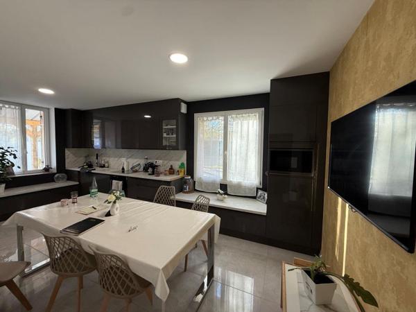 ST YZAN DE SOUDIAC MAISON 3 CHAMBRES sur 1000 m²  Saint-Yzan-de-Soudiac (33920)