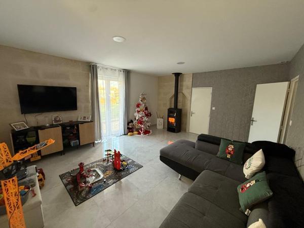 ST YZAN DE SOUDIAC MAISON 3 CHAMBRES sur 1000 m²  Saint-Yzan-de-Soudiac (33920)