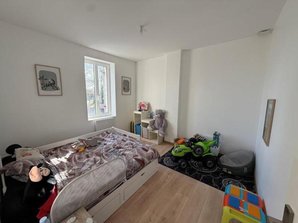 ST YZAN DE SOUDIAC MAISON 3 CHAMBRES sur 1000 m²  Saint-Yzan-de-Soudiac (33920)