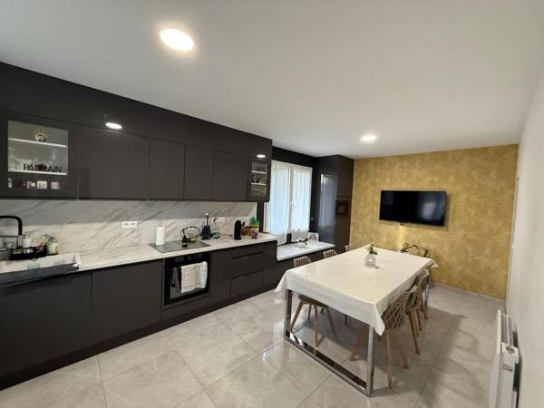 ST YZAN DE SOUDIAC MAISON 3 CHAMBRES sur 1000 m²  Saint-Yzan-de-Soudiac (33920)
