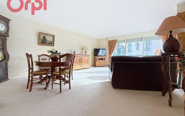 Appartement à vendre    3 pièces • 94,08 m2 Vichy