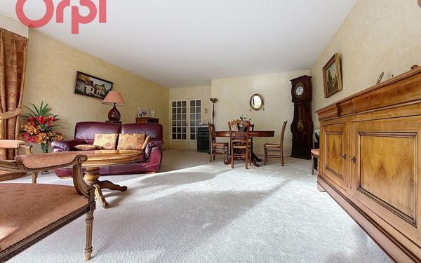 Appartement à vendre    3 pièces • 94,08 m2 Vichy