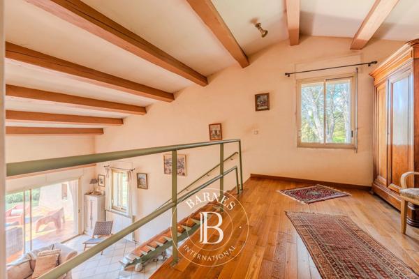 Lambesc, Maison 4 Chambres -  235 m² à vendre