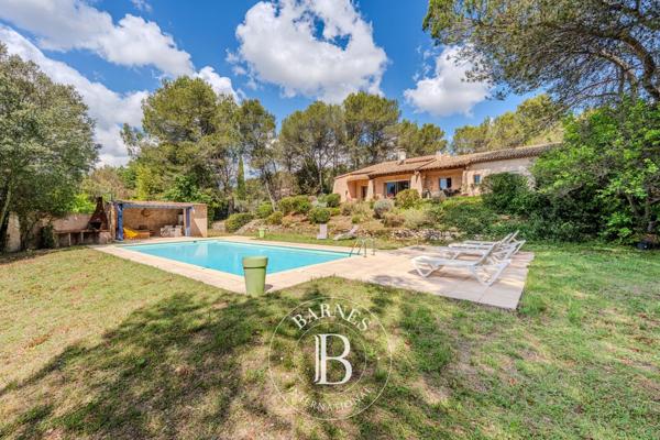 Lambesc, Maison 4 Chambres -  235 m² à vendre