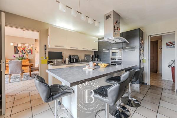 Lambesc, Maison 4 Chambres -  235 m² à vendre